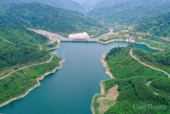 Miền Trung đảm bảo an toàn hồ đập thủy điện mùa mưa bão. Bài 1: Doanh nghiệp chủ động xây dựng phương án ứng phó