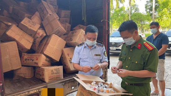 Thu giữ gần 1,4 tấn bánh dẻo không rõ nguồn gốc xuất xứ