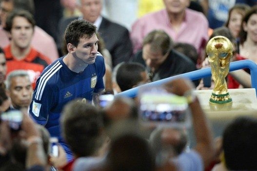 Hành trang của Lionel Messi tại World Cup 2022 đầy đủ và sẵn sàng cho một chiến thắng lịch sử. Hãy cùng xem những bức ảnh tuyệt đẹp và chờ đợi những khoảnh khắc đáng nhớ khi Messi và đội tuyển Argentina lên ngôi vô địch.