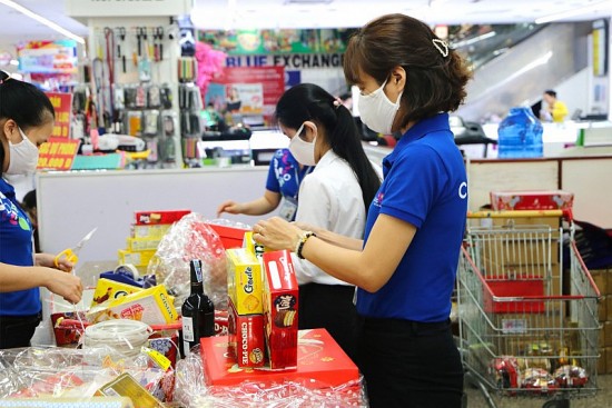 Bán lẻ tuyển dụng hàng ngàn lao động thời vụ phục vụ Tết