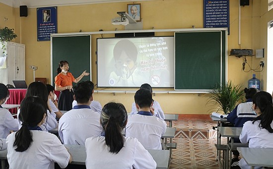 Xây dựng môi trường học đường không khói thuốc lá tại thành phố Yên Bái