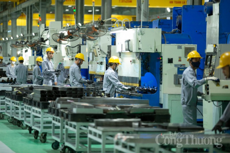 Tìm giải pháp liên kết phát triển công nghiệp miền Trung