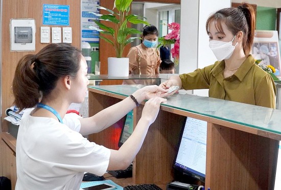 Phú Thọ: Đẩy mạnh khám, chữa bệnh bảo hiểm y tế bằng căn cước công dân gắn chip