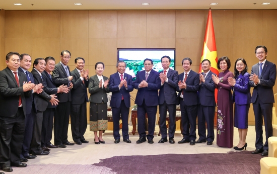 Góp phần giữ gìn và vun đắp quan hệ Lào – Việt Nam mãi mãi xanh tươi, đời đời bền vững