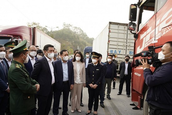 Kỷ lục xuất nhập khẩu năm 2022: Dấu ấn đặc biệt của Bộ Công Thương