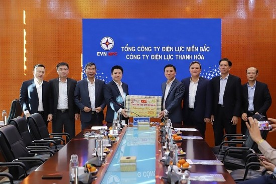 Bí thư Tỉnh ủy thăm, kiểm tra và chúc tết Công ty Điện lực Thanh Hóa