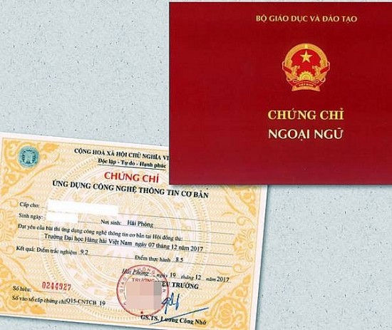 Thêm 6 vị trí công chức, viên chức được bỏ chứng chỉ ngoại ngữ, tin học từ 2023