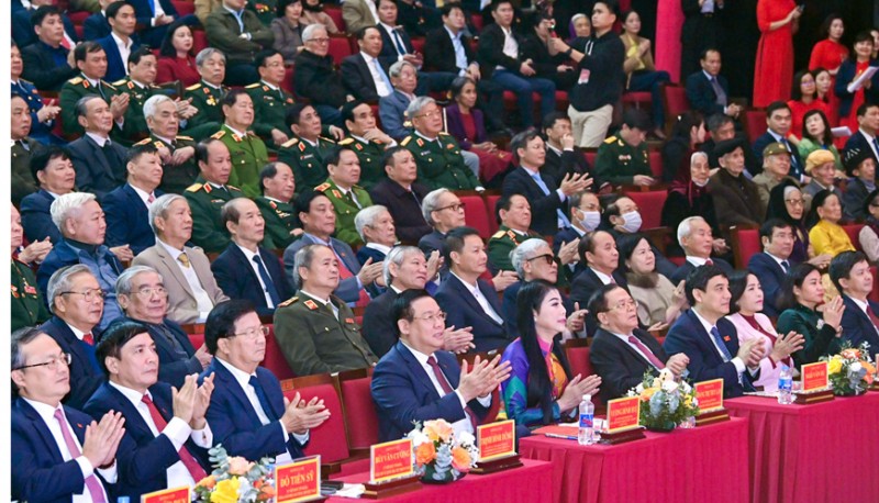 Vĩnh Phúc kỷ niệm 93 năm Ngày thành lập Đảng và 60 năm Ngày Bác Hồ về thăm tỉnh