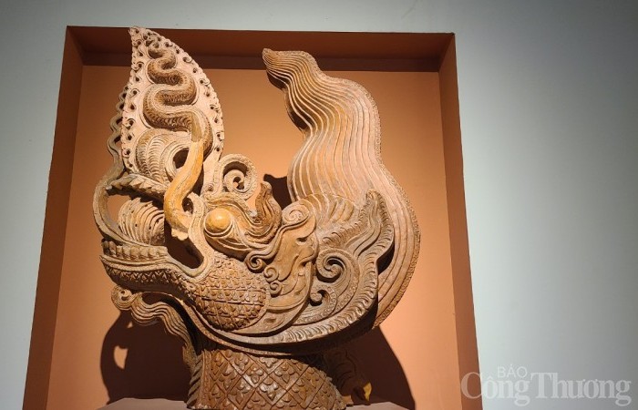 Chiêm ngưỡng một số bảo vật quốc gia tại Hà Nội