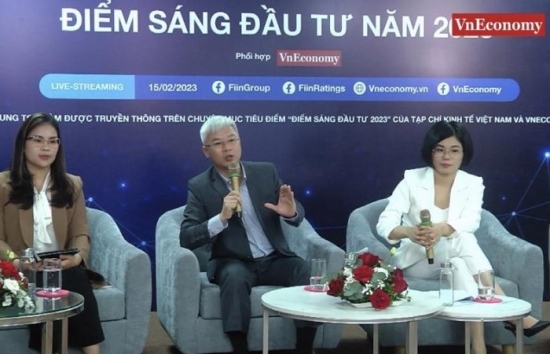 Tiết lộ 3 loại cổ phiếu nên đầu tư năm 2023
