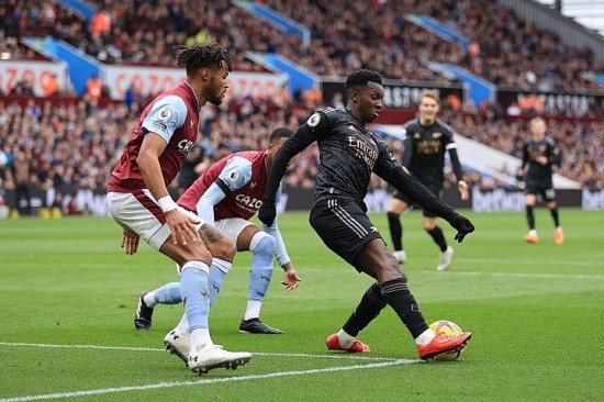 Bảng xếp hạng Ngoại hạng Anh hôm nay ngày 19/2: Arsenal lấy lại ngôi đầu từ Manchester City