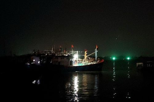 Quảng Trị: Sóng biển to làm 3 tàu cá ngư dân bị chìm