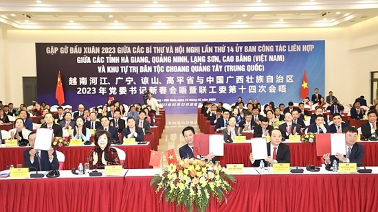 Chương trình gặp gỡ đầu xuân giữa các tỉnh biên giới Việt Nam-Trung Quốc: Thống nhất các nội dung hợp tác