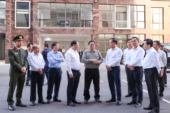 Thủ tướng tiếp tục thúc đẩy xây dựng ít nhất 1 triệu căn nhà ở xã hội, nhà ở công nhân