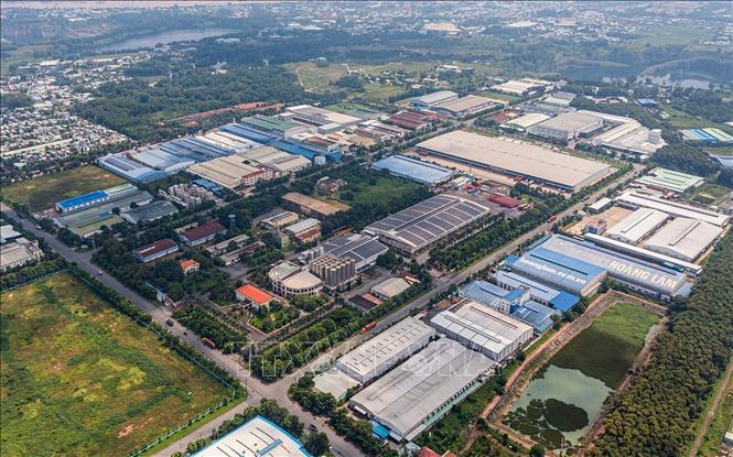 Doanh nghiệp hạ tầng công nghiệp tăng tốc