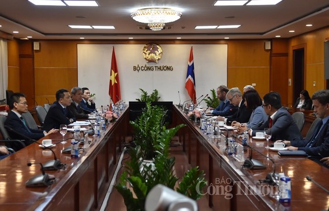 Thứ trưởng Đặng Hoàng An tiếp Quốc vụ khanh Bộ Ngoại giao Na Uy
