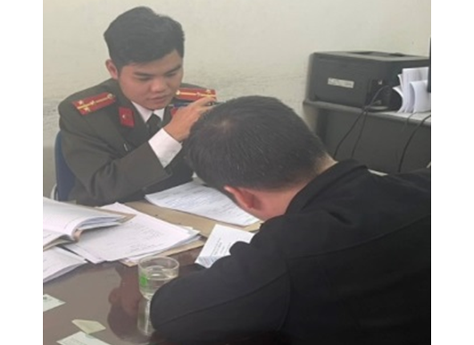 Phạt 7,5 triệu đồng thầy "gọi hồn" trên mạng xã hội