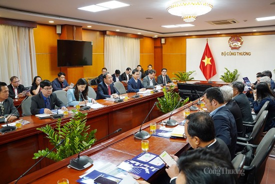 Thúc đẩy hoạt động hợp tác kinh tế, thương mại Việt Nam - Singapore