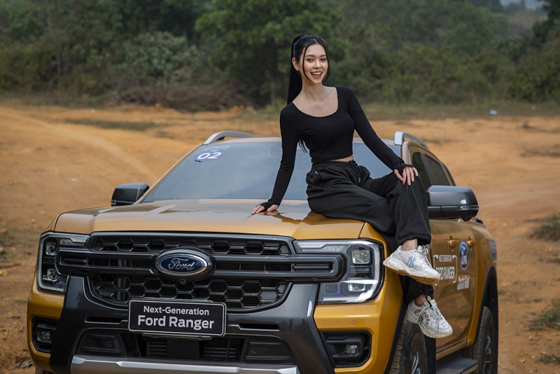 Xe Ford Ranger được vinh danh “Xe bán tải 4x4 tốt nhất”