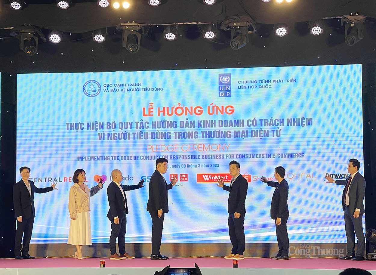 Phát động Ngày Quyền của người tiêu dùng Việt Nam năm 2023: Thông tin minh bạch - Tiêu dùng an toàn Phát động Ngày Quyền của người tiêu dùng Việt Nam năm 2023: Thông tin minh bạch - Tiêu dùng an toàn