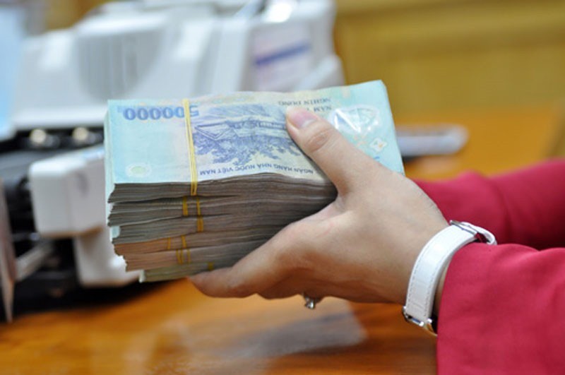 Xử lý khủng hoảng trái phiếu không chỉ mỗi việc gia hạn