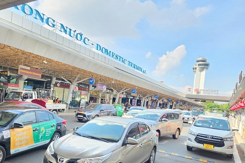 TP. Hồ Chí Minh: Từ ngày 1/4 taxi vào sân bay Tân Sơn Nhất sẽ phải trả phí từ 5.000-10.000 đồng