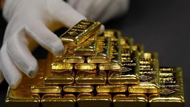 Giá vàng hôm nay 21/3: Thế giới giảm, vàng SJC chạm mốc 67,6 triệu đồng