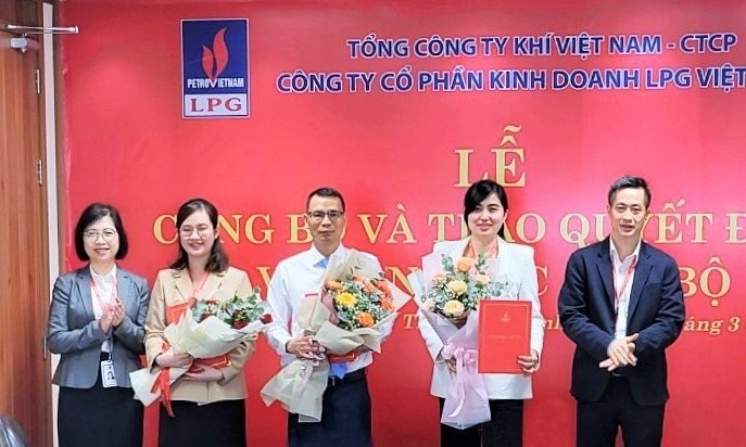 Công ty cổ phần kinh doanh LPG Việt Nam công bố quyết định bổ nhiệm cán bộ