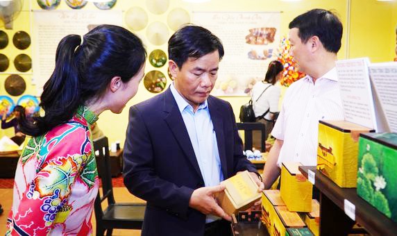Thừa Thiên Huế: Rực rỡ lễ hội Chào hè Huế - Carnival Sắc màu Thừa Thiên Huế: Rực rỡ lễ hội Chào hè Huế Carnival Sắc màu