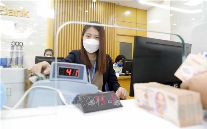 Người vay tiêu dùng chới với trong