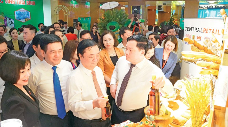 Khai thác và phát huy thế mạnh của vùng Đồng bằng sông Hồng