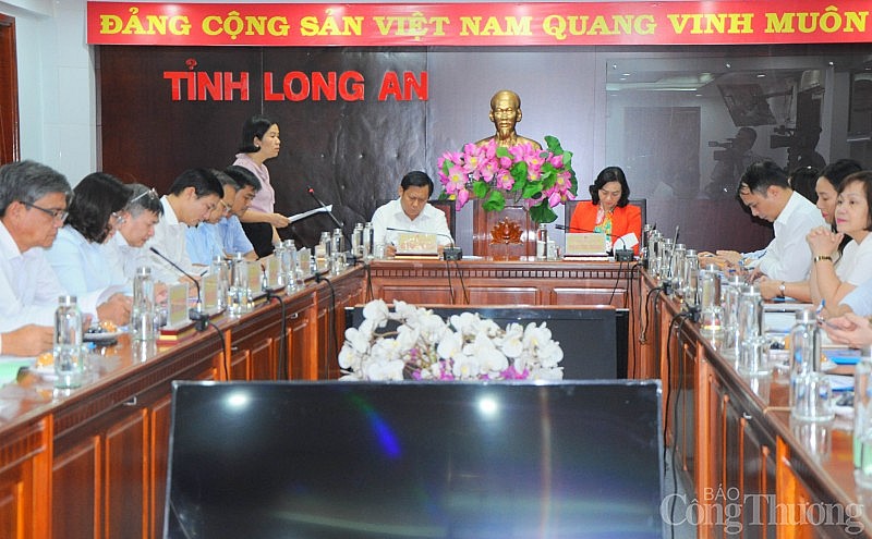 Thứ trưởng Bộ Công Thương Phan Thị Thắng làm việc với tỉnh Long An về phát triển công nghiệp, thương mại