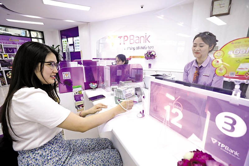 Chính phủ ban hành Nghị quyết hỗ trợ tháo gỡ khó khăn cho khách hàng vay tiêu dùng