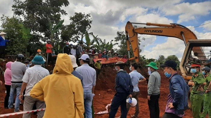 Tranh chấp đất đai giữa người dân trên địa bàn tỉnh Gia Lai với các Công ty cà phê thuộc Tổng công ty Cà phê Việt Nam diễn ra căng thẳng.