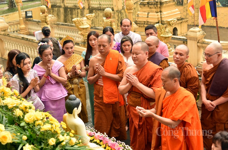 Khám phá Tết Chôl Chnăm Thmây của đồng bào Khmer tại Làng Văn hóa