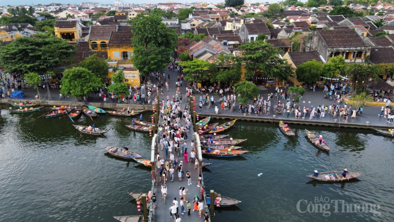 Hội An chật kín du khách trong dịp lễ 30/4 – 1/5