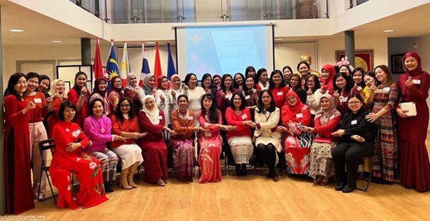 Kết nối văn hóa ASEAN-Hà Lan qua sản phẩm dệt may truyền thống