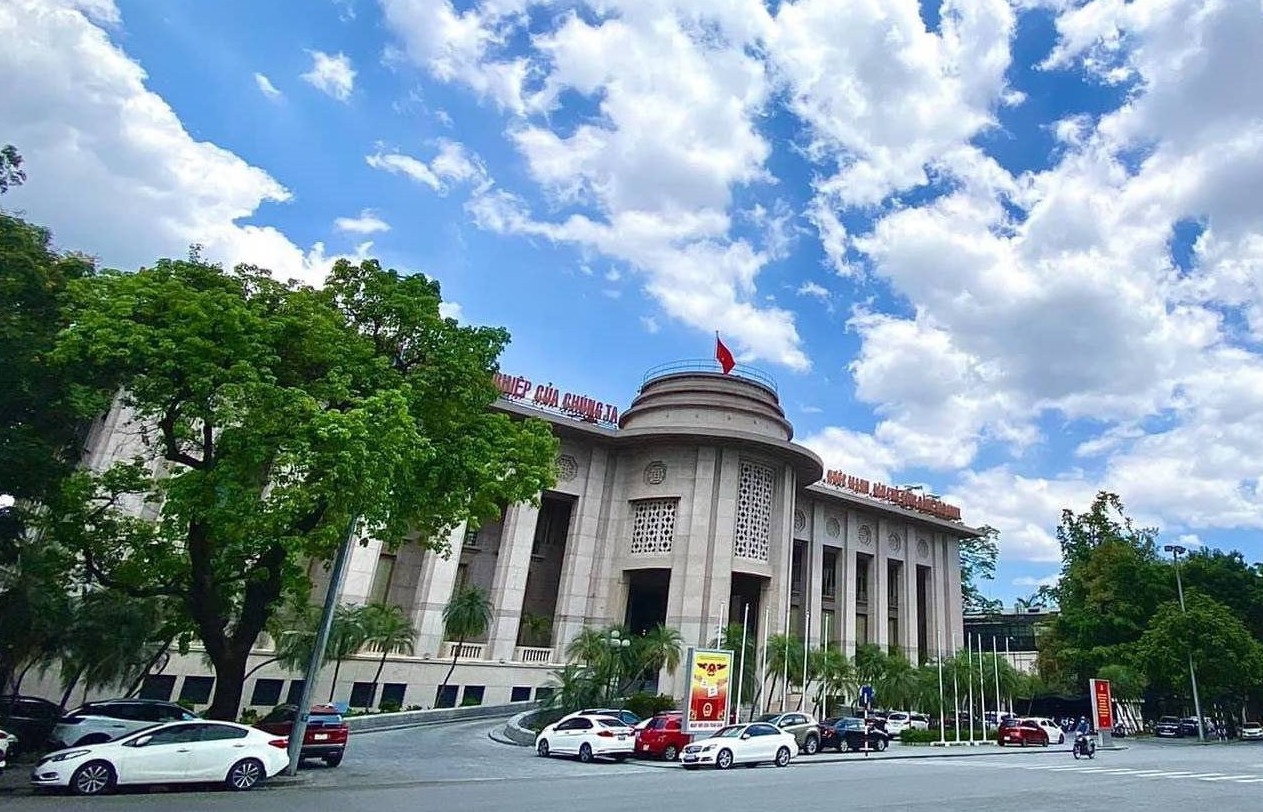 Ngân hàng Nhà nước tiếp tục hạ lãi suất điều hành thêm 0,5%, áp dụng từ 25/5
