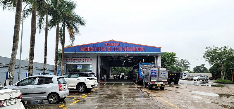 TT đăng kiểm xe cơ giới 3805D ở xã Hương Long, H. Hương Khê (tỉnh Hà Tĩnh) (ảnh:TT)