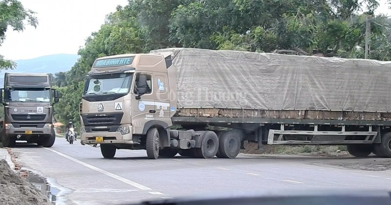 Quảng Yên (Quảng Ninh): Nghi vấn kho bãi chứa chất thải lộ thiên hoạt động không phép?