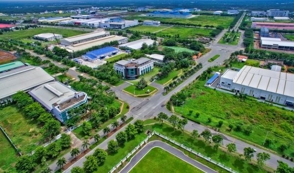 Ngày này năm xưa 25/5: Chính phủ phê duyệt quy định về cụm công nghiệp; Tái cơ cấu doanh nghiệp nhà nước
