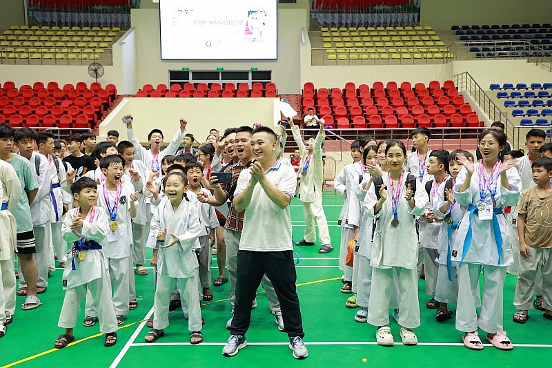 750 vận động viên tranh tài tại Karate Cup Hanoisme mở rộng 2023