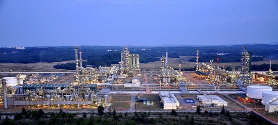 Tập đoàn Dầu khí Việt Nam: Khai thác dầu thô, sản xuất xăng dầu tăng trưởng ấn tượng