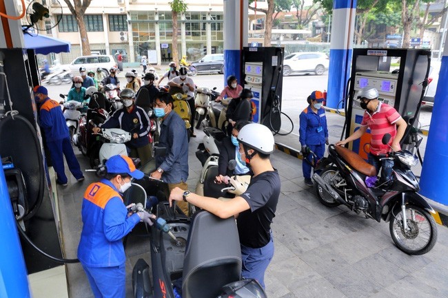 Giá xăng dầu dự báo tiếp tục tăng trong kỳ điều hành ngày mai (1/6)