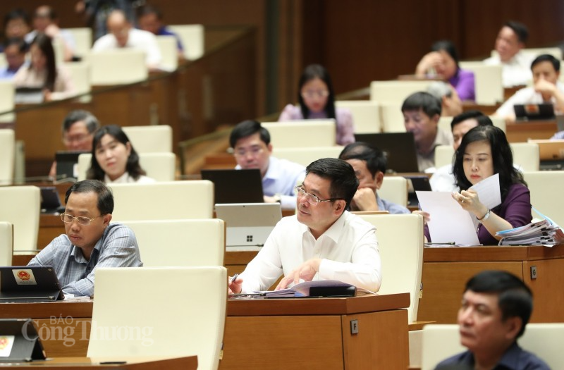 Đại biểu Quốc hội sẵn sàng làm thêm giờ, họp thêm kỳ bất thường để tháo gỡ cho doanh nghiệp