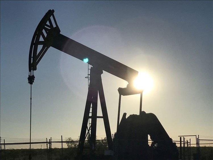 Giá xăng dầu hôm nay 8/6: Tiếp tục mức tăng nhờ cam kết giảm sản lượng của OPEC+