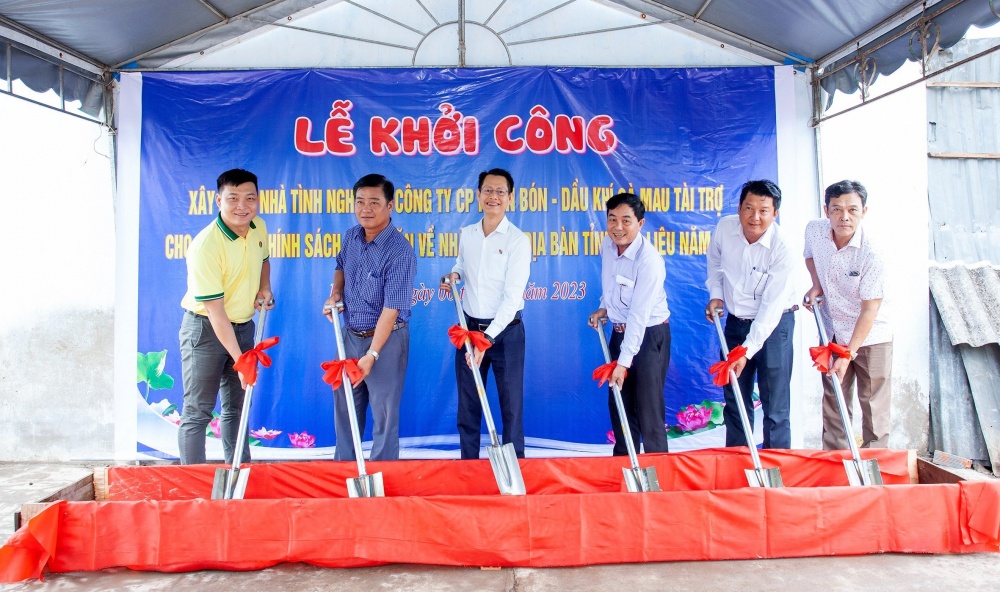 Phân bón Cà Mau trao 80 căn nhà tình nghĩa tại Bạc Liêu