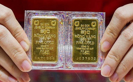 Giá vàng hôm nay 27/7/2024: Vàng “quay đầu” tăng sau dữ liệu kinh tế của Mỹ