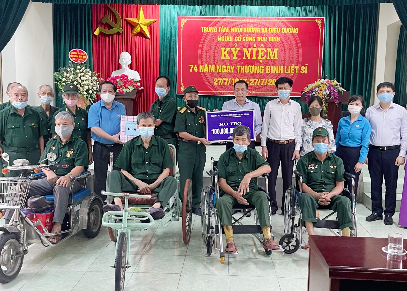 Công đoàn Bộ Công Thương đẩy mạnh hoạt động Đền ơn đáp nghĩa nhân Kỷ niệm 74 năm ngày Thương binh liệt sĩ (27/7/1947 – 27/7/2021)