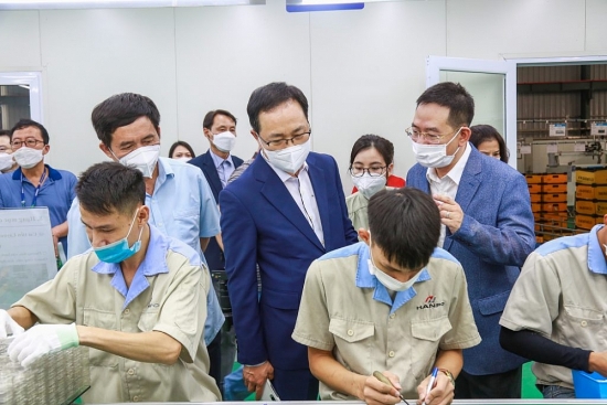 Nâng “chất” nguồn nhân lực cho phát triển công nghiệp hỗ trợ
